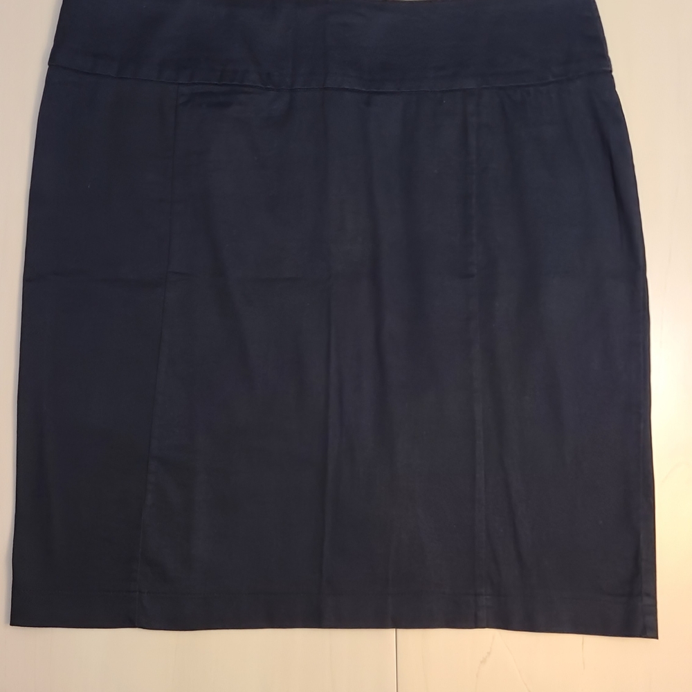 Romy Elegant Black Pencil Skirt